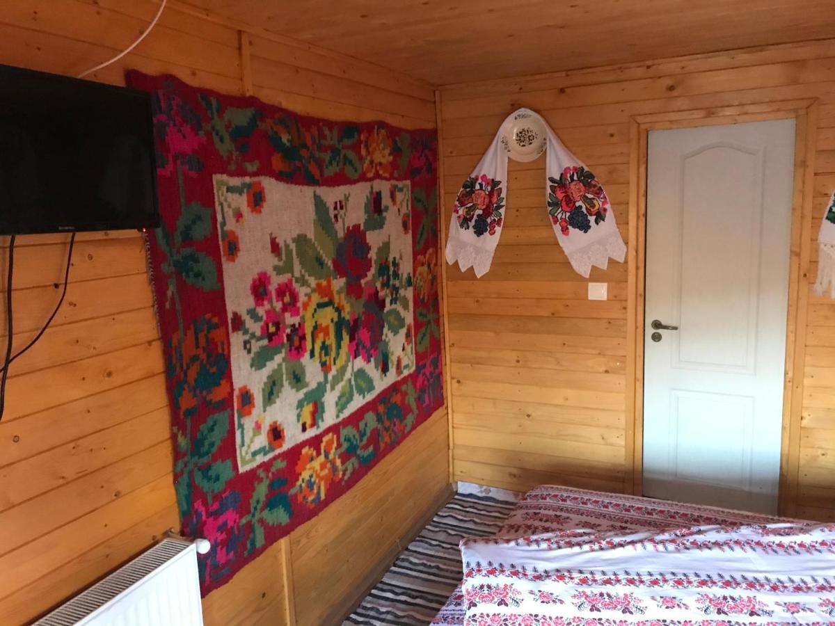 Floare De Maramures 2 Sighetu Marmaţiei Buitenkant foto